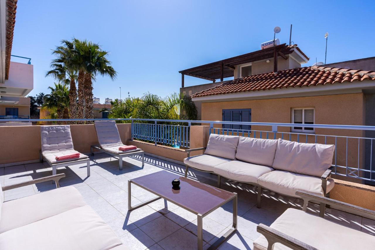 Summer Breeze Holiday Apartment With Pool Paphos Esterno foto